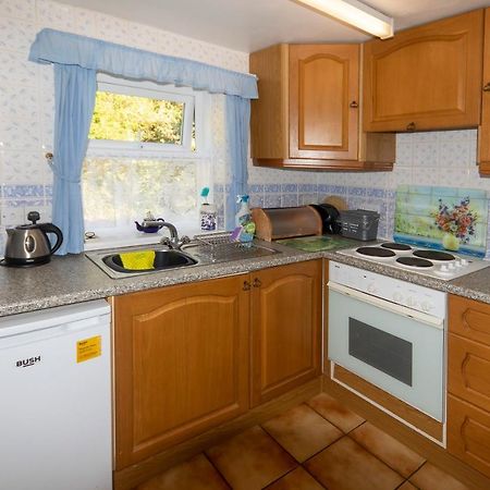 Rosebud Cottage Romantic Cottage For A Couple Fishguard Exterior foto