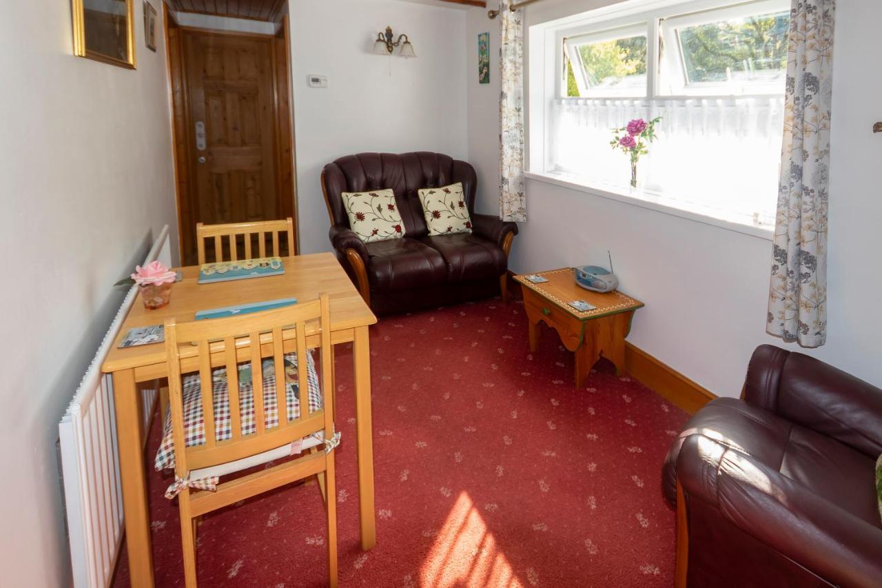 Rosebud Cottage Romantic Cottage For A Couple Fishguard Exterior foto